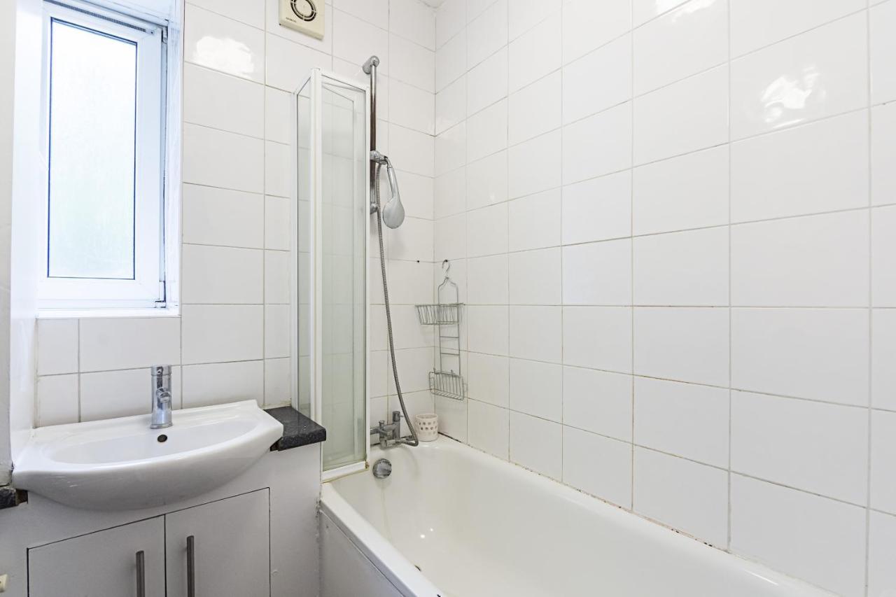 Comfortable 3 Bed Flat Zone 1 London Exteriör bild